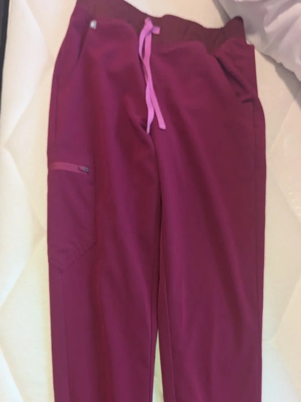 Pink Figs scrubs - Picture 3 of 6